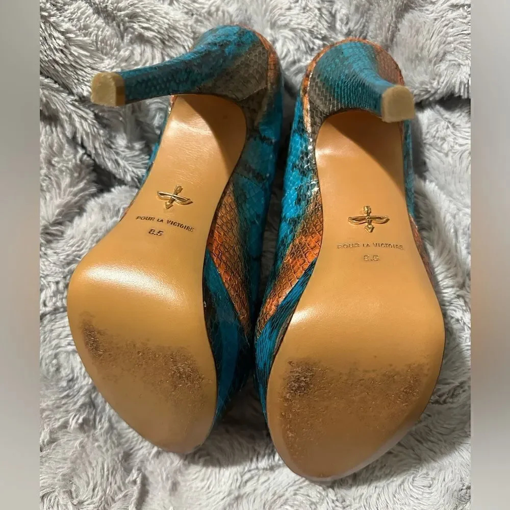 Pour La Victoire Snakeskin Peep-Toe Platform Heels – Size 8.5